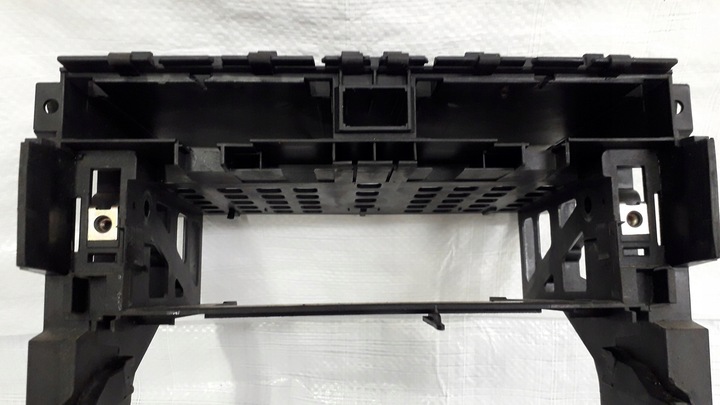 фото №8, A4 b6 b7 консоль средняя рамка радио 8e0858005b