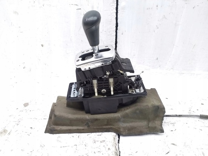 фото №9, Audi a8 s8 d3 4e 2005 домкрат изменения коробки передач / верхний