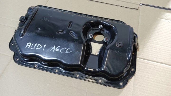 фото №8, Audi a6 c6 поддон масла датчик уровня масла 3.2 fsi v6 auk 04-08