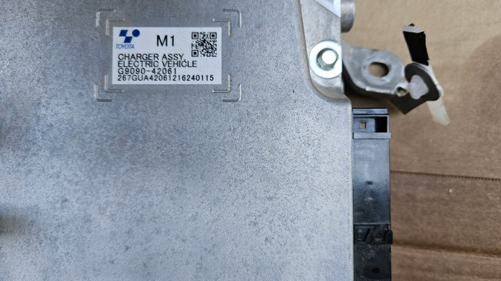 фото №7, Зарядний пристрій інвертор інвертор g9090-42061 g9270-42060 toyota rav 4 модель 2021