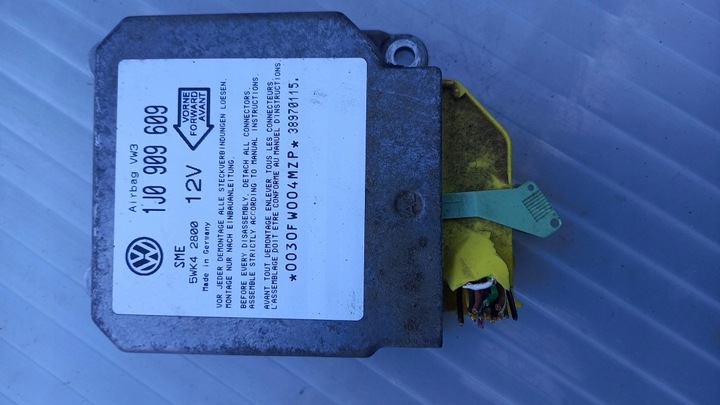 фото №1, Датчик подушка безопасности vw golf iv 1.6b 97r 1j0909609