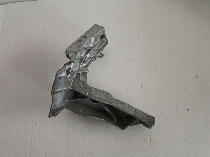 фото №6, Кріплення кронштейн ременя перед лівий a2536210600 mercedes x253