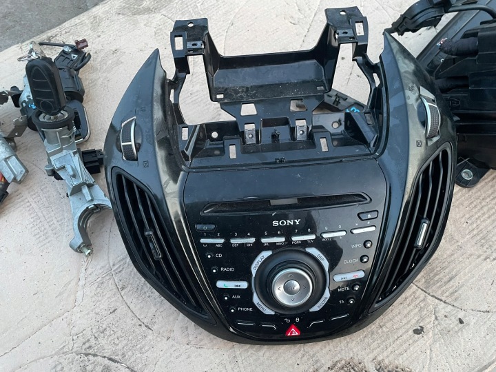 FORD FIESTA MK7 FORD B-MAX RADIO CD RADIOOTWARZACZ CHÂSSIS RADIO av1t-18k811