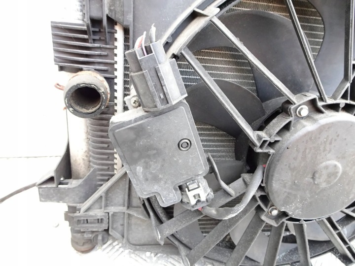 фото №8, Радіатор основний  + вентилятор ford focus mk3 1.6 tdci