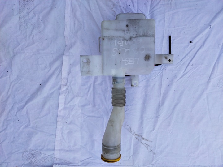 фото №1, Subaru legacy 03-06 3.0 h6 бак склоомивача