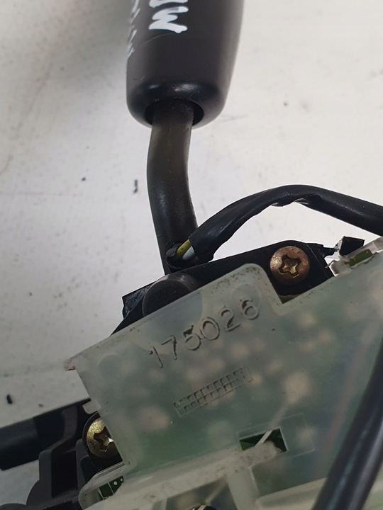 фото №12, Переключатель комбинированный оригинальный номер 175026 mazda 323c 94-97r.