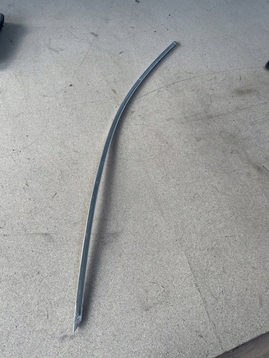 фото №1, Планка крышная левая дверь хром mercedes w205