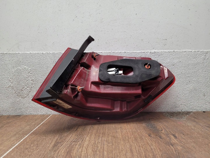 фото №8, Mercedes e w212 рестайлинг универсал a2129069102 лампа левый зад задняя