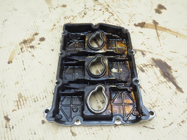 фото №16, Кришка клапанів subaru 3.0 h6 ez30 права j30004rh