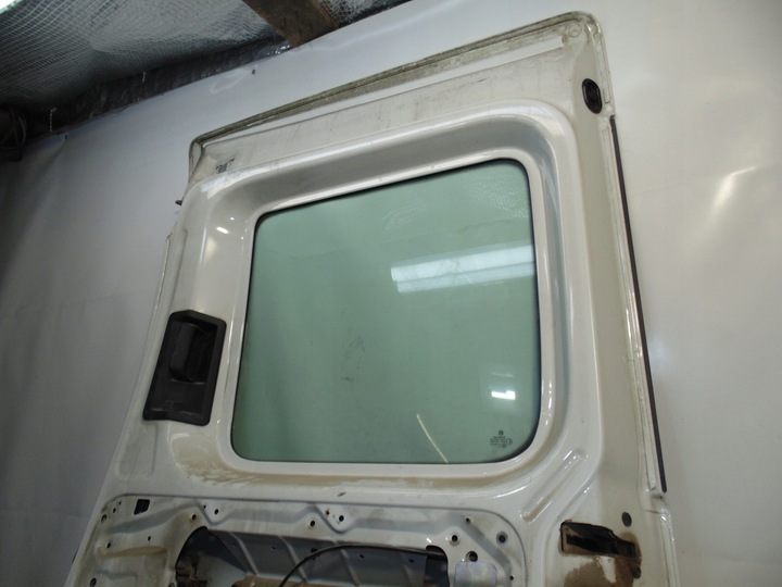 фото №9, Дверь prwae зад сдвижные стекло caddy iii белый