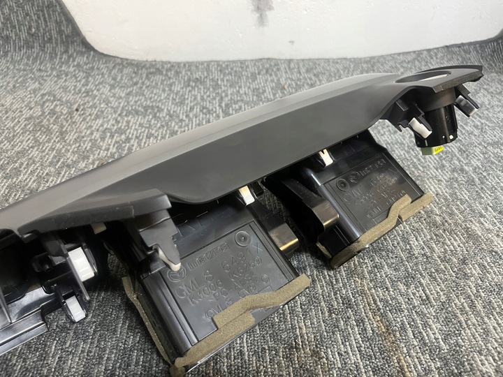 фото №9, Mazda 6 iii рестайлінг універсал 2.0 b захист планка dekor консолі панелі оригінал eur