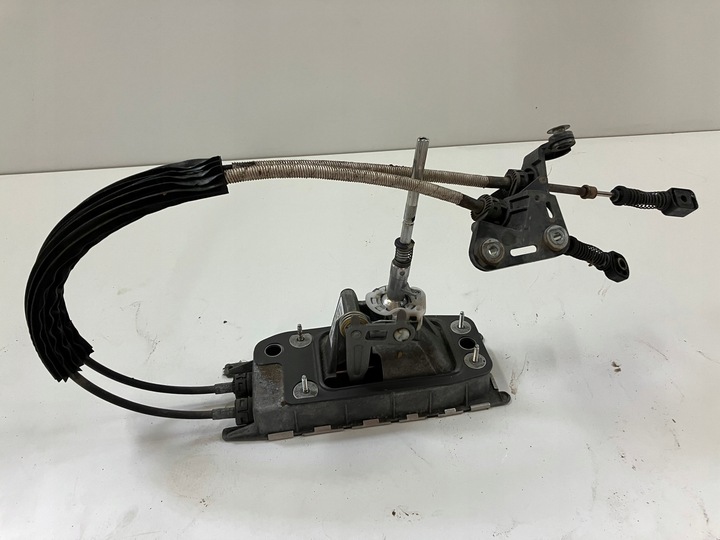 фото №1, Выборщик коробки передач домкрат skoda superb 2 ii 3t0711049e