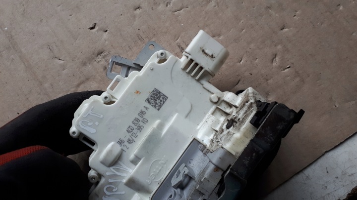 фото №5, S6 c7 4g a6 замок двері праві зад 9 pin 4g0839016a