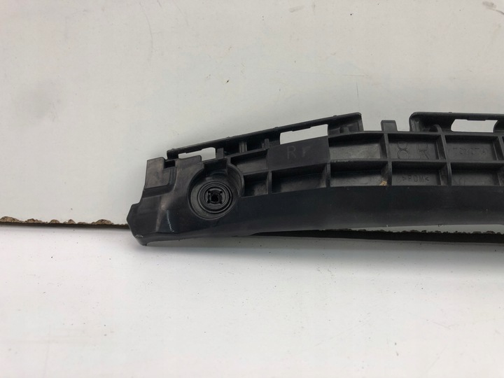 фото №10, Toyota yaris iii крепление ползун бампера правый зад 52575-0d270