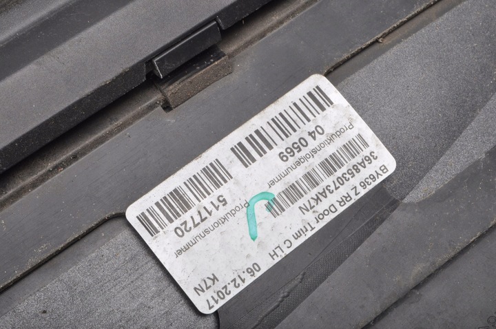 фото №7, Bentley bentayga планка дверь левый зад задние l999 36a853073