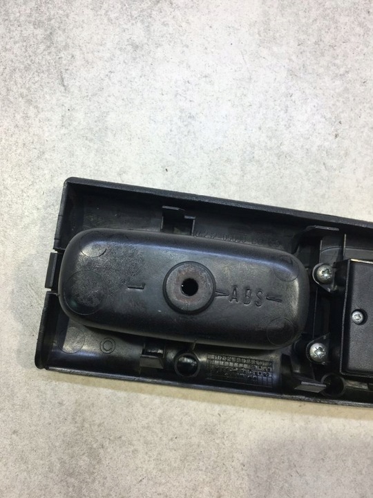 фото №5, Панель стёкла левый перед toyota avensis t22