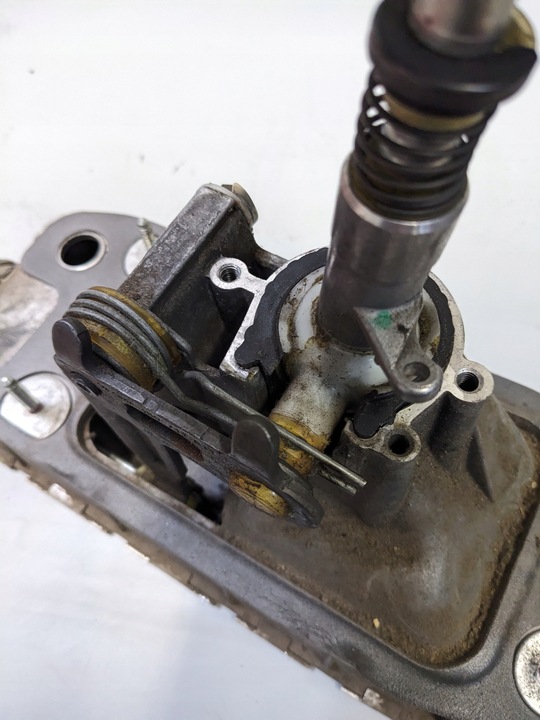 фото №2, Домкрат изменения коробки передач vw golf 5 1k0711061a