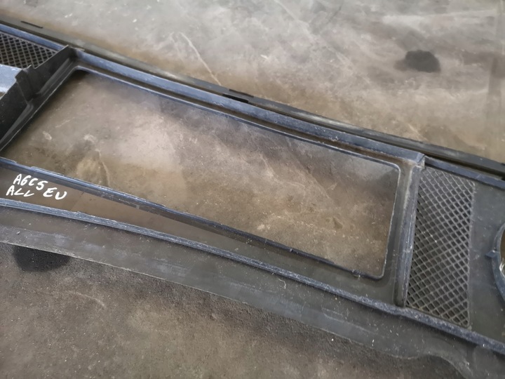 фото №9, Панель під лобовим склом audi a6 c5 eu 4b1819417c