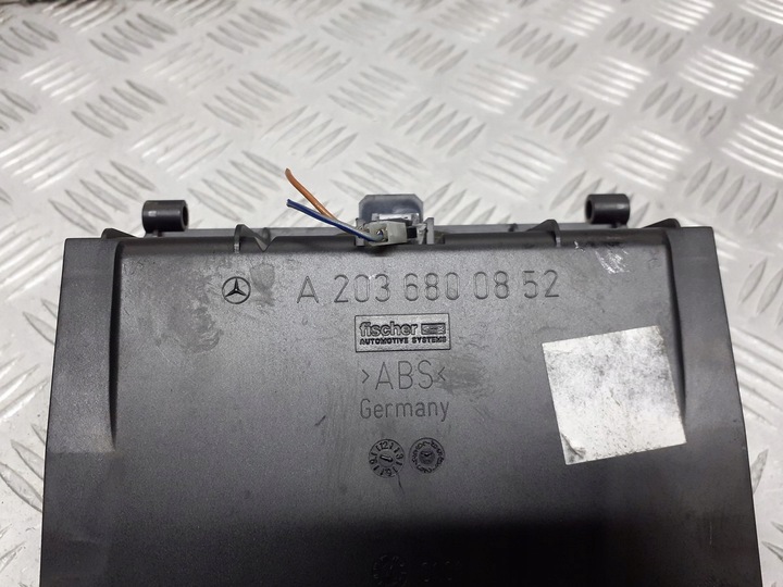 фото №3, Пепельница mercedes c-klasa w203