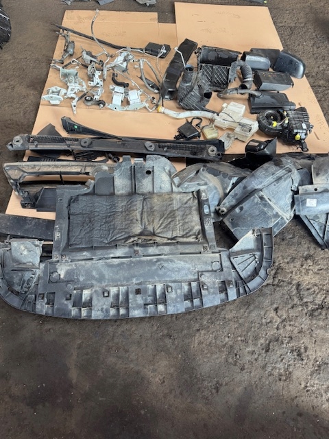 фото №6, Капот крило бампер лампи решітка радіатора перед opel vivaro 1,6 dci