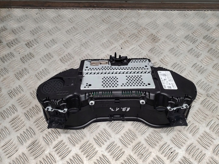 фото №6, Audi a8 s8 d4 4h 2013 перед сторона левая спидометр / спидометр