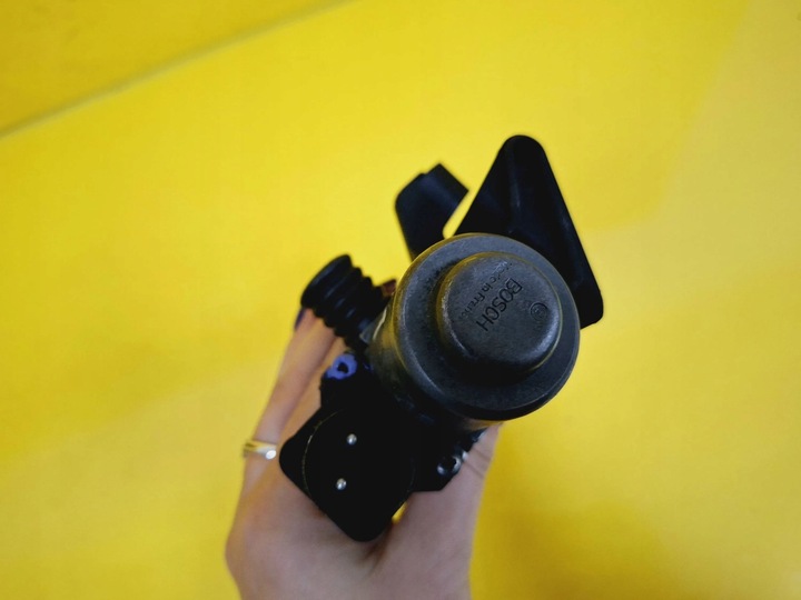 фото №7, Насос циркуляции воды клапан 1147412052 bmw e36 nr81