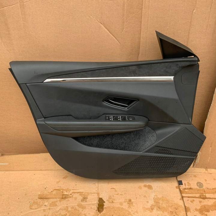 фото №1, Renault megane v e-tech левая обивка боковина дверь перед