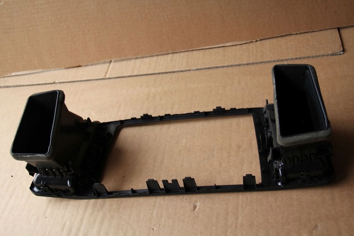 фото №7, Рамка панель навигации решётки vw atlas 3cn858418h j g