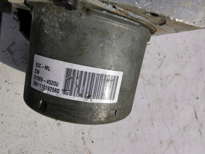 фото №10, Hyundai i20 1.4b 58910-1j220 1j589-30700 насос abs