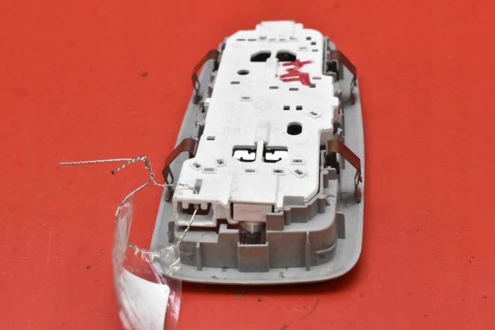 фото №5, Лампа освещение интерьера зад 81250-05030 toyota auris ii e18 рестайлинг 15-18