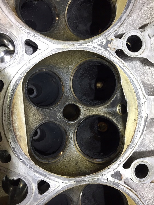 фото №6, Audi a4 b8 a5 2.0 tfsi головка двигуна 06h103373j