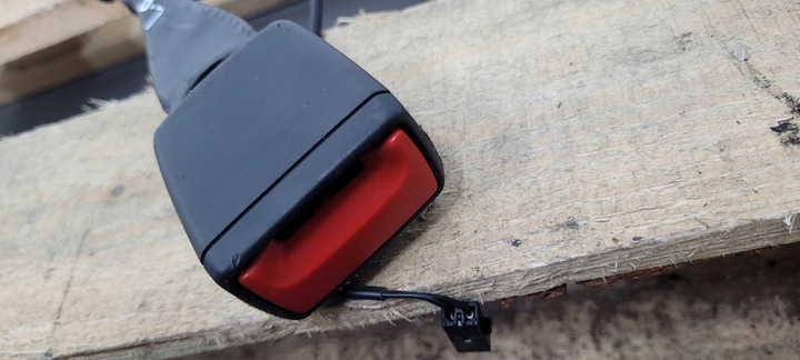 фото №6, A5 8w застёжка ремня перед 8w0857755 a4 b9 8w