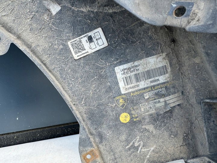 фото №15, Lamborghini urus 4ml бампер спойлер карбон карбон перед переднє bdb