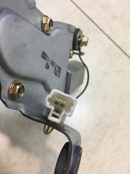 фото №8, Двигунчик двірники зад carens ii 03511-1400