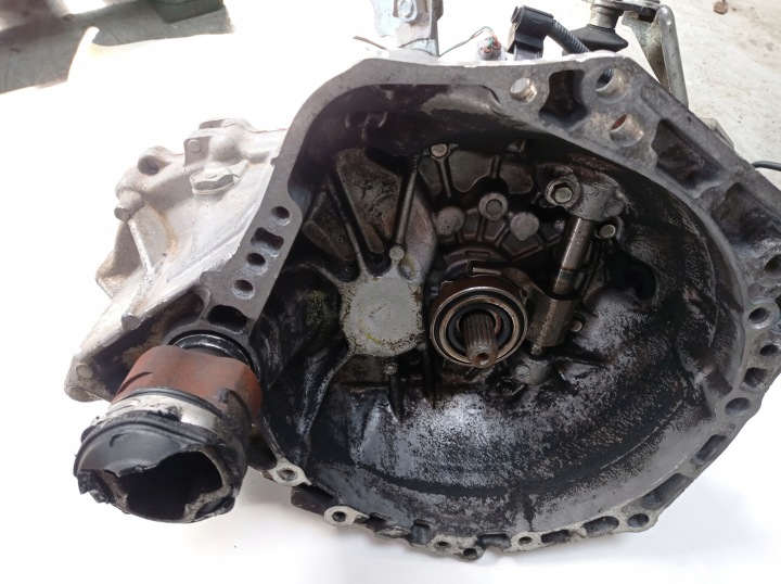 фото №8, Кпп кпп / коробка передач toyota yaris ii 1.0 20tt04
