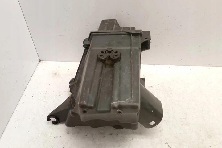 фото №8, Корпус фильтра воздуха skoda fabia i 6y2 6q0129601 1.42l дизель 2006