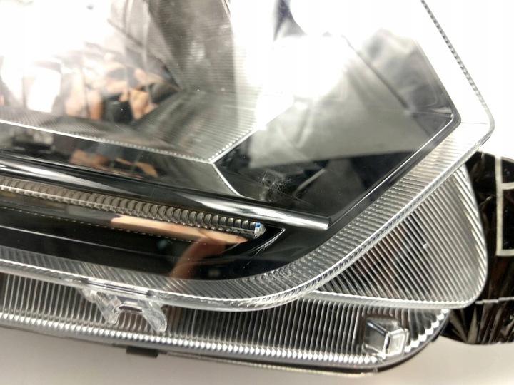 фото №10, Лампа передня права фара skoda yeti 5l0