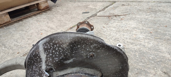 фото №10, Поворотна опора з ступиця правий перед audi a5 8t 1.8 tfsi 8k0407271p