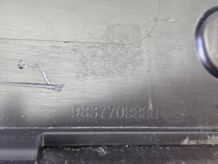 фото №10, Рамка pod номерные знаки прокладка peugeot 308 iii 3 t10 2021- перед 9837708880