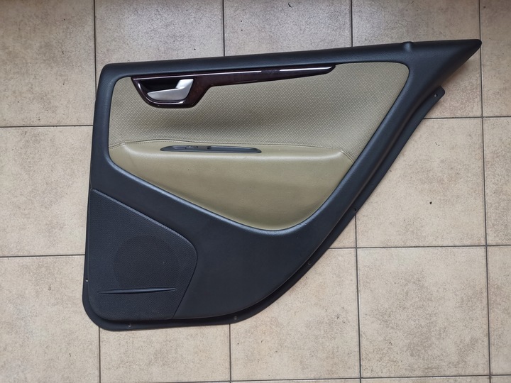 фото №1, Volvo s60 обивка дверь правая зад задняя