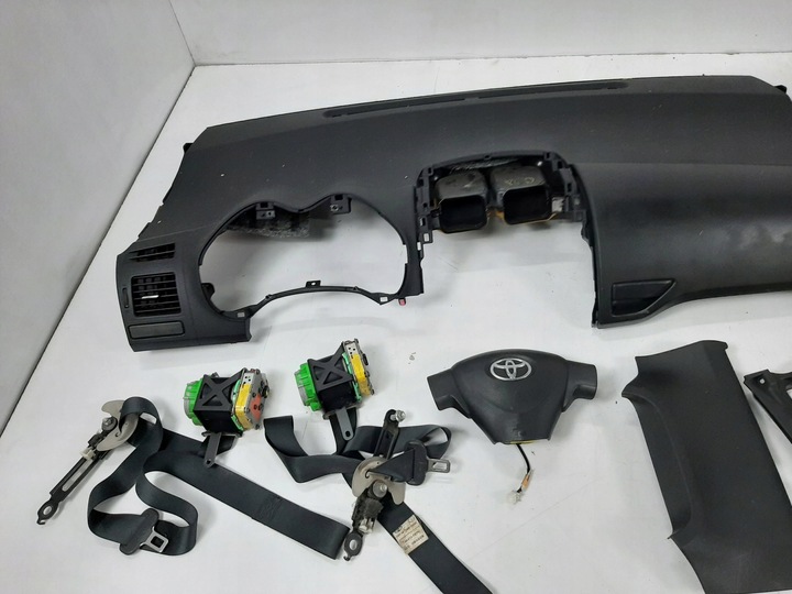 фото №14, Toyota auris e15 3d 08r панель раздаточная капот ремни подушки подушка безопасности kpl