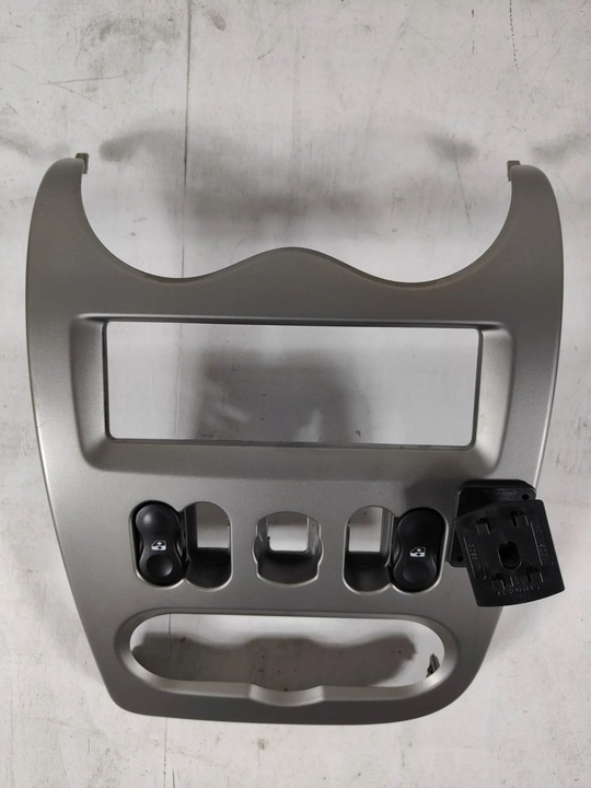 фото №5, Dacia sandero i 08- панель dekor середній панелі розподільчої кнопки скло