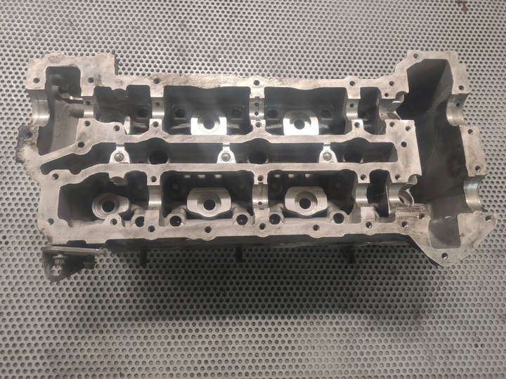 фото №1, Головка mercedes sprinter 906 3.0 a6420101221