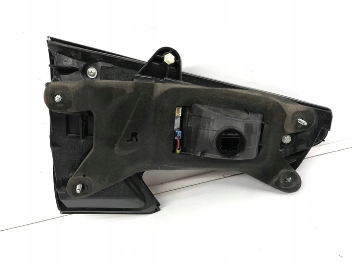 фото №8, Subaru legacy outback 2021- лампа задня права зад w кришка багажника led stanley w4708