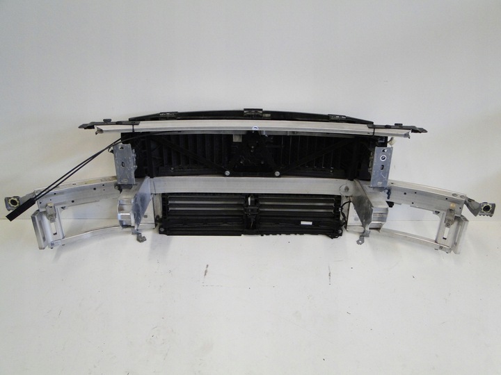 фото №11, Mercedes pas переднє підсилювач перед c клас 206 w206 a2066201400 kpl