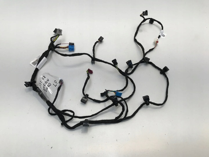 фото №1, Mercedes a w177 2022 установка дверь левый перед