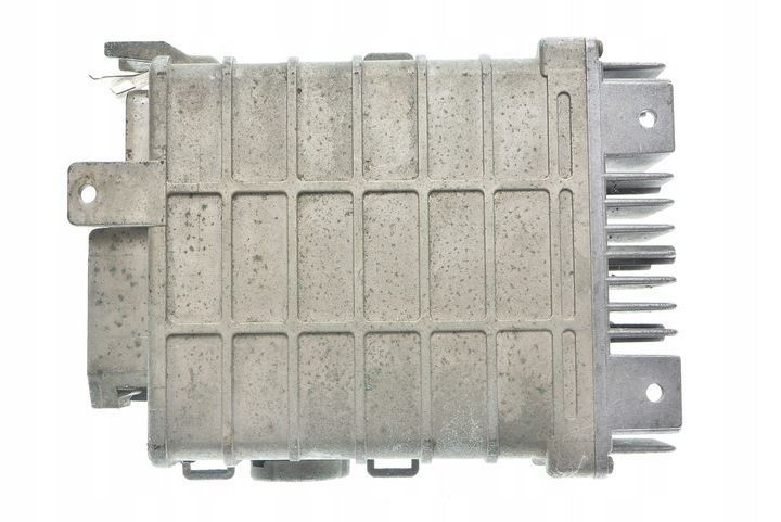 фото №4, Компьютер golf ii 1.6 0285007032 811907383b