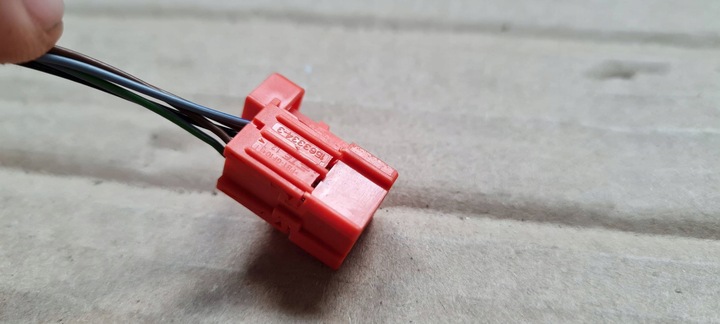 фото №5, S3 8y a3 штекер разъём соединитель 8w0971636b