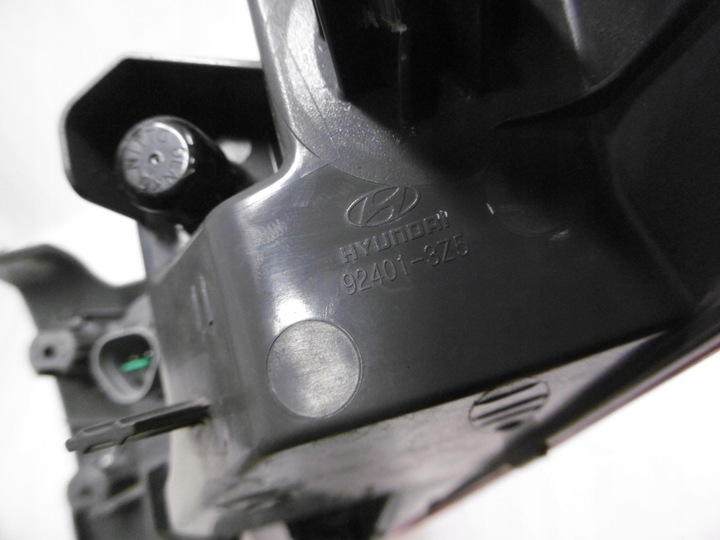 фото №9, Hyundai i40 універсал рестайлінг - лампа задня ліва led