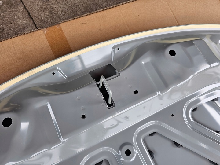 фото №13, Dacia spring капот кришка двигуна 651008962r 651207750r гарна